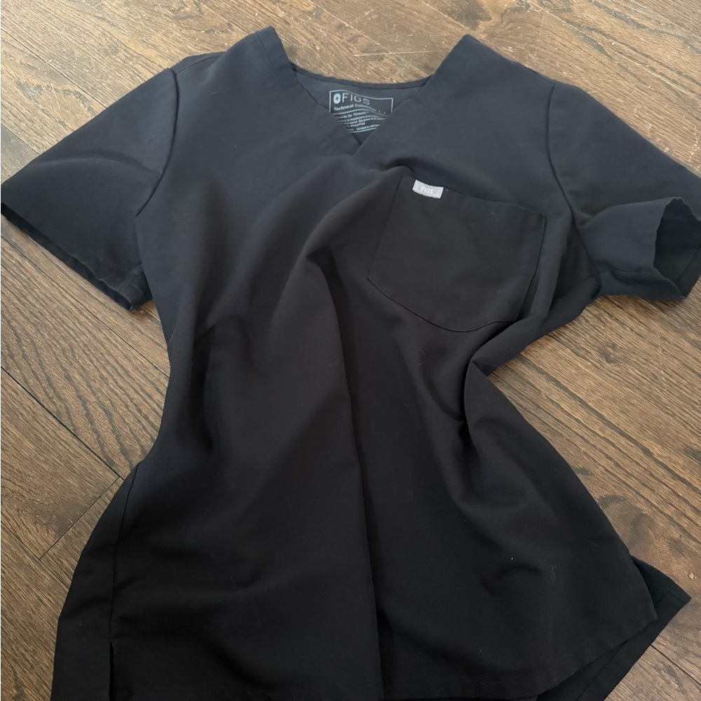 Black Women's Scrub Figs top